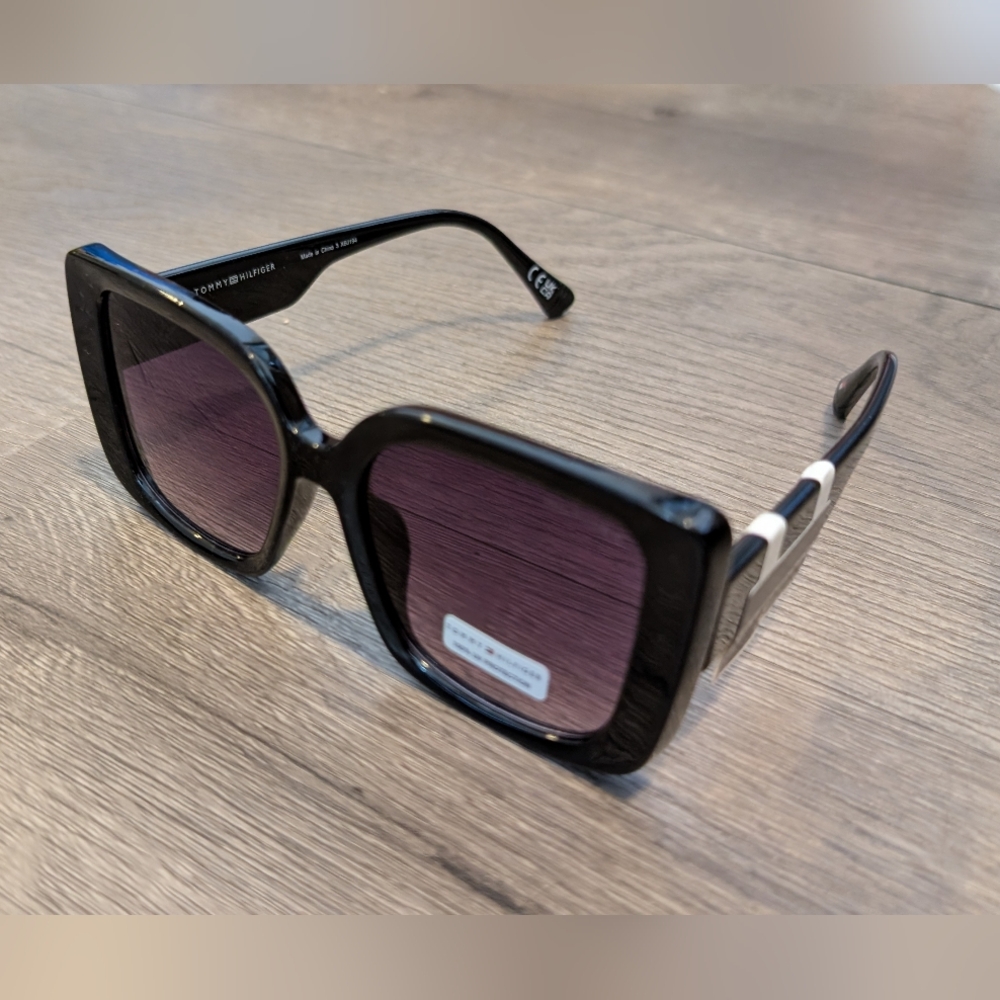 Tommy Hilfiger Black and Purple Square Sunglasses